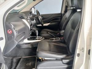 Nissan Navara 2.3D double cab LE auto - Image 8