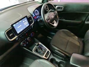 Hyundai Venue 1.0T Fluid auto - Image 9