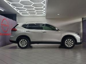 Nissan X-Trail 2.5 4x4 Acenta Tech - Image 3