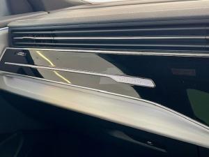 Audi Q8 55TFSI quattro - Image 17