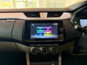 Renault Triber 1.0 Prestige auto - Image 17