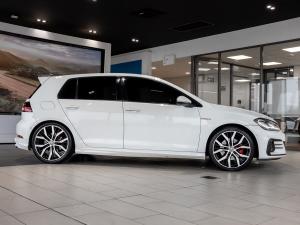 Volkswagen Golf GTI - Image 8