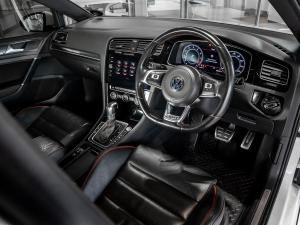 Volkswagen Golf GTI - Image 9