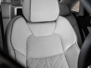 Audi S8 quattro - Image 21