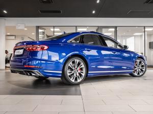 Audi S8 quattro - Image 6