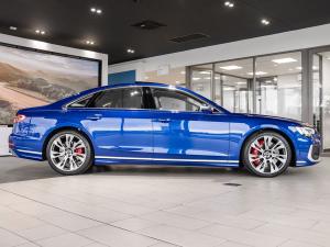 Audi S8 quattro - Image 9