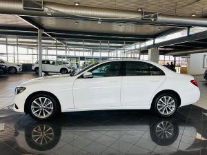 Mercedes-Benz E-Class E200 - Image 10