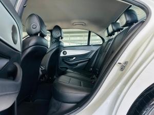 Mercedes-Benz E-Class E200 - Image 6