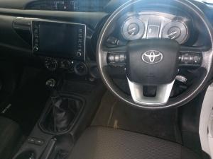 Toyota Hilux 2.4GD-6 single cab Raider manual - Image 6
