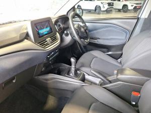 Toyota Starlet 1.5 Xi - Image 7