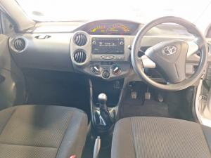 Toyota Etios hatch 1.5 Sprint - Image 6