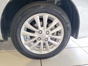 Toyota Etios hatch 1.5 Sprint - Image 13