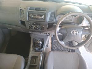 Toyota Hilux 2.4GD S (aircon) - Image 6