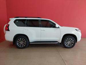 Toyota Land Cruiser Prado 2.8GD VX - Image 3