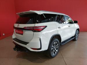 Toyota Fortuner 2.4GD-6 auto - Image 2