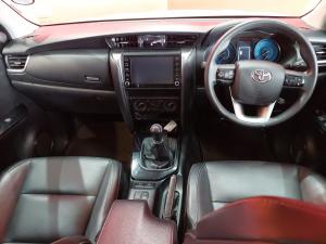 Toyota Fortuner 2.4GD-6 manual - Image 6