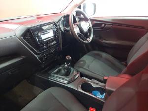 Isuzu D-Max 1.9TD double cab L 4x4 manual - Image 7