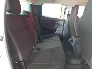 Isuzu D-Max 1.9TD double cab L 4x4 manual - Image 11