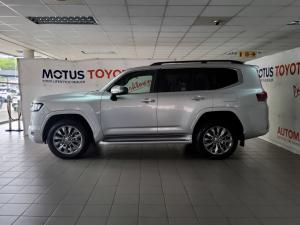 Toyota Land Cruiser 300 3.3D ZX - Image 13