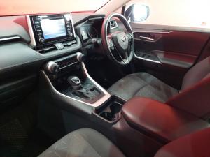 Toyota RAV4 2.0 GX auto - Image 7