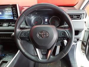 Toyota RAV4 2.0 GX auto - Image 8