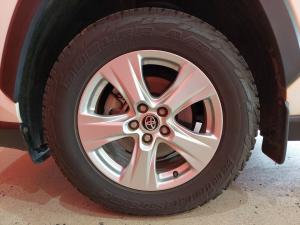 Toyota RAV4 2.0 GX auto - Image 12