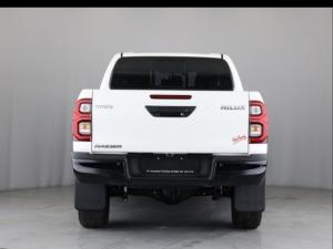 Toyota Hilux 2.4GD-6 double cab 4x4 Raider manual - Image 5