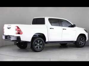 Toyota Hilux 2.4GD-6 double cab 4x4 Raider manual - Image 2
