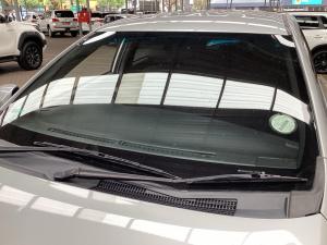 Toyota Yaris 1.5 Xs auto - Image 14