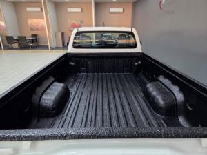 Toyota Hilux 2.0 VvtiP/U Single Cab - Image 9