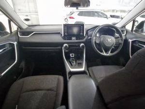 Toyota RAV4 2.0 GX CVT - Image 6