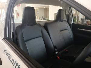 Toyota Hilux 2.4 GD SS/C - Image 15