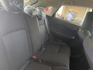 Toyota Starlet 1.5 Xs - Image 8