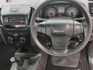 Isuzu D-MAX 250 HO Fleetside Safety S/C - Image 8