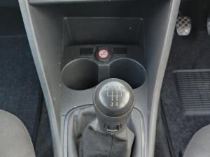 Volkswagen Polo Vivo 1.4 Trendline - Image 13