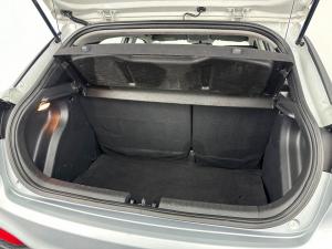 Hyundai i20 1.4 Motion automatic - Image 19