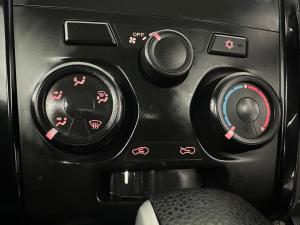 Isuzu D-MAX 250 HO X-RIDER automatic D/C - Image 9