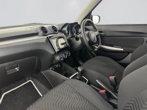 Suzuki Swift 1.2 GLX AMT - Image 19