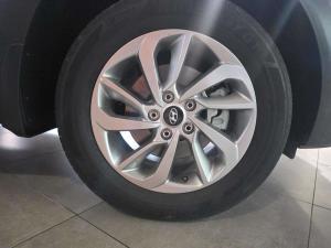 Hyundai Tucson 2.0 Premium - Image 18
