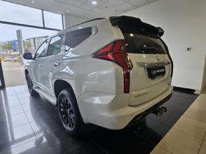 Mitsubishi Pajero Sport 2.4DI-D 4x4 - Image 9