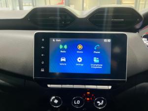 Nissan Magnite 1.0 Turbo Acenta Kuro auto - Image 9