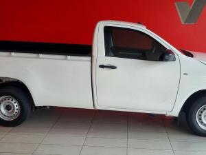 Toyota Hilux 2.4GD single cab S - Image 12
