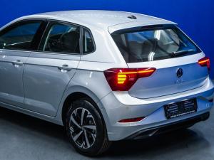 Volkswagen Polo hatch 1.0TSI Life auto - Image 12