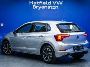 Volkswagen Polo hatch 1.0TSI Life auto - Image 19