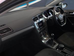 Volkswagen Golf 1.4TSI Comfortline - Image 17
