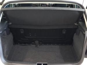 Volkswagen Polo Vivo hatch 1.4 Comfortline - Image 22