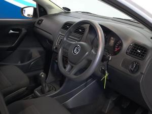Volkswagen Polo Vivo hatch 1.4 Trendline - Image 14