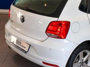 Volkswagen Polo Vivo hatch 1.6 Highline - Image 11
