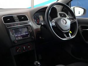 Volkswagen Polo Vivo hatch 1.6 Highline - Image 15