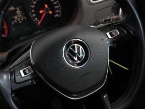 Volkswagen Polo Vivo hatch 1.6 Highline - Image 21